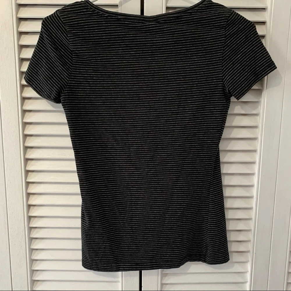 Basic H&M Ladies Top - Picture 2 of 3